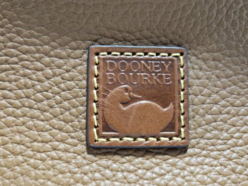 NWOT Dooney Bourke Women's Pebble Grain Leather Hobo Shoulder Bag Purse V0685294 - Picture 8 of 16
