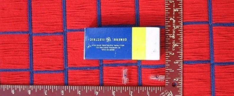 BOXof 10 New 5w GE miniature 28v LIGHT BULB 400 wedge base 5 watt 28 volt T3.25 - Image 3 of 3