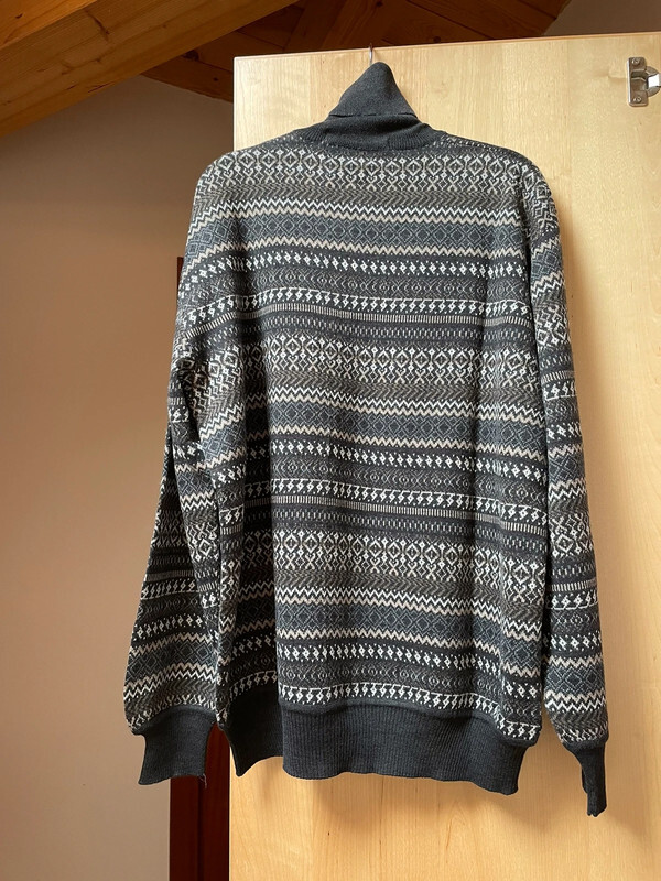 Maglione collo alto Yves Saint Laurent uomo L grigio lana Nuovo senza cartellino