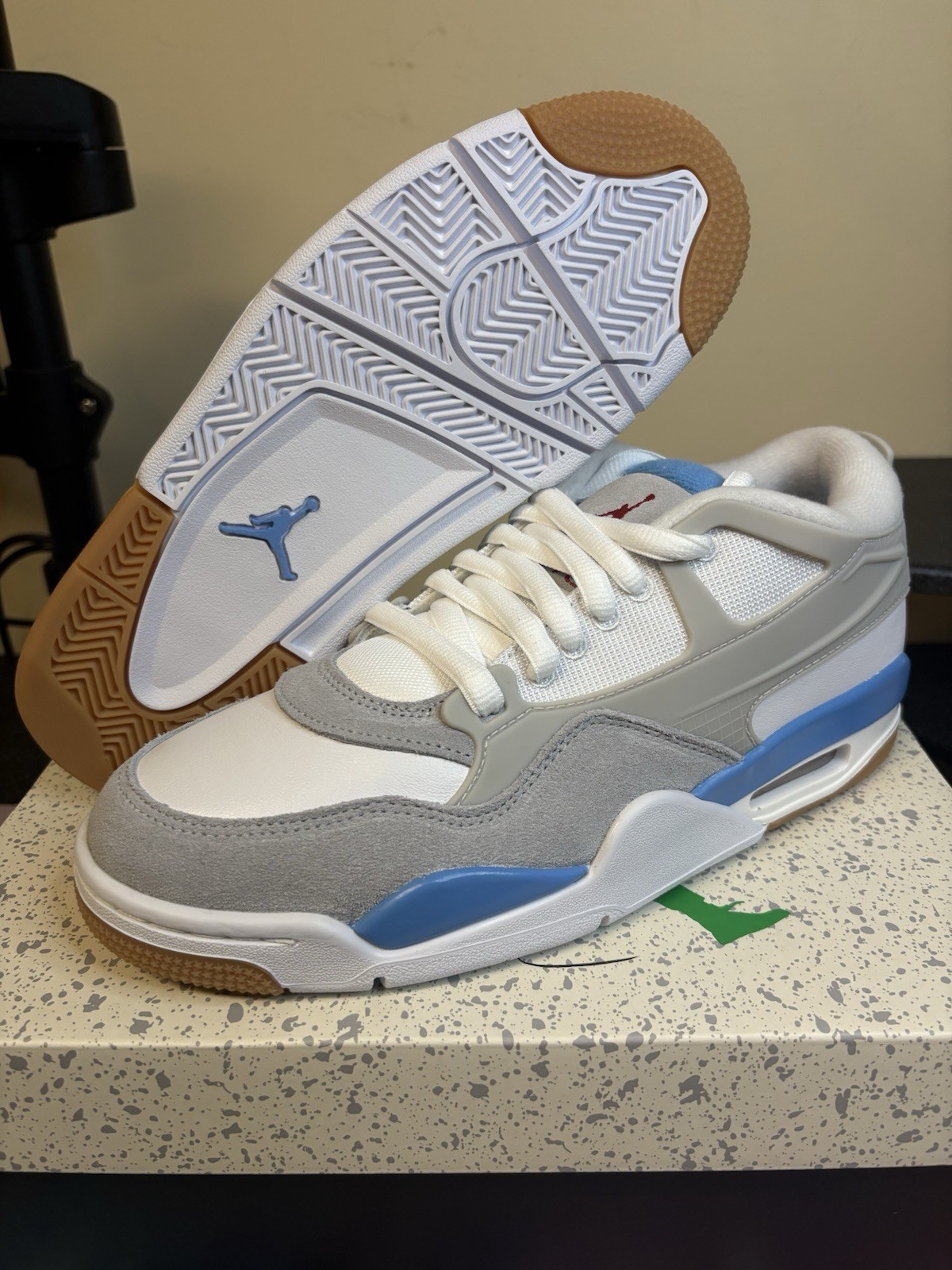 Air Jordan 4 RM White/Neutral Grey-White - Mens SZ 8