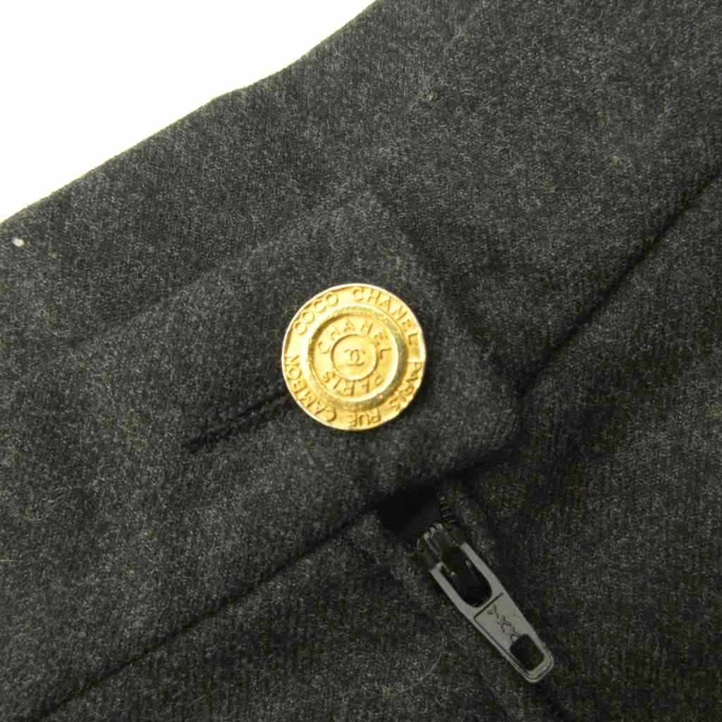 【Skirts】CHANEL Skirt Excellent Condition Coco Mark Gold Buttons Wool thumbnail 4