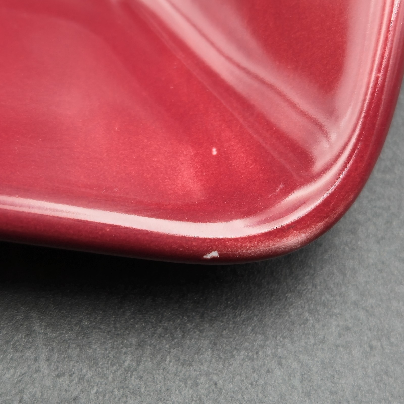 Set of 2 Pampered Chef Simple Additions 7" Cranberry & White Square Plates