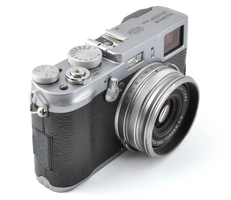FujiFilm FinePix X100 12,3 megapixel fotocamera digitale compatta argento... - Immagine 4 di 4
