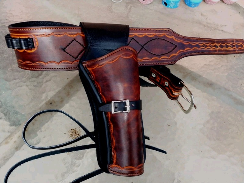 WESTERN COWBOY HOLSTER BELT  C.EASTWOOD  REPLICA