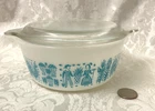 Vintage PYREX Amish Butterprint #472 Glass Casserole DISH & Lid White Turquoise