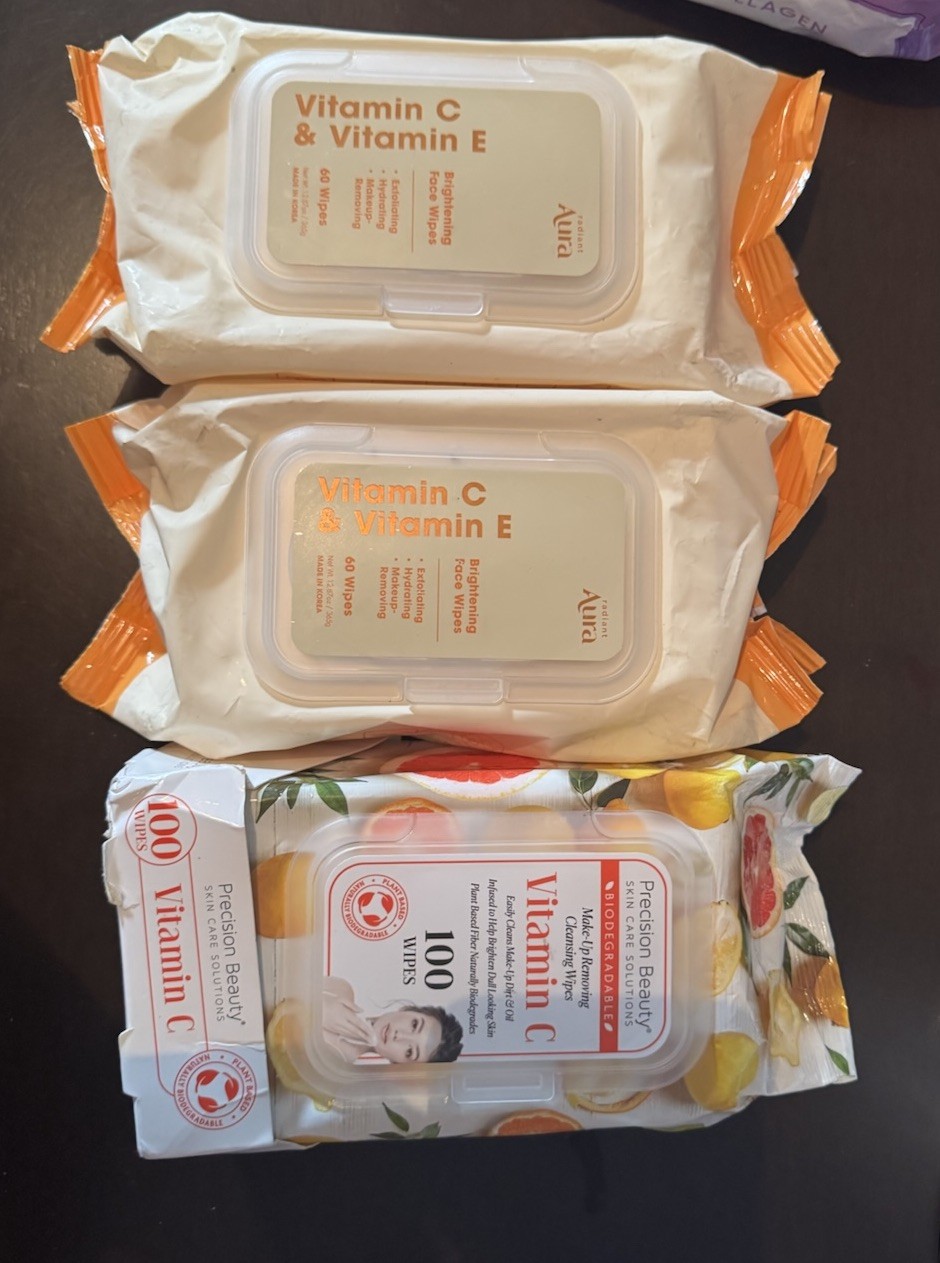 Vitamin C & E Facial Cleansing Wipes 3-Pack