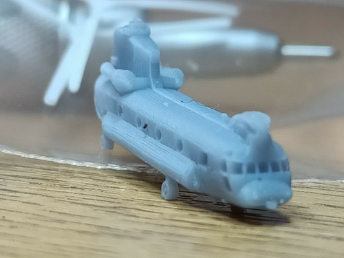 1/700 Chinook helicopter set of 2 - Picture 11 of 12