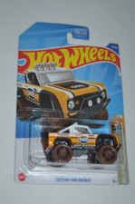 HOT WHEELS 2022 BAJA BLAZERS 8/10 - CUSTOM FORD BRONCO YELLOW AND WHITE