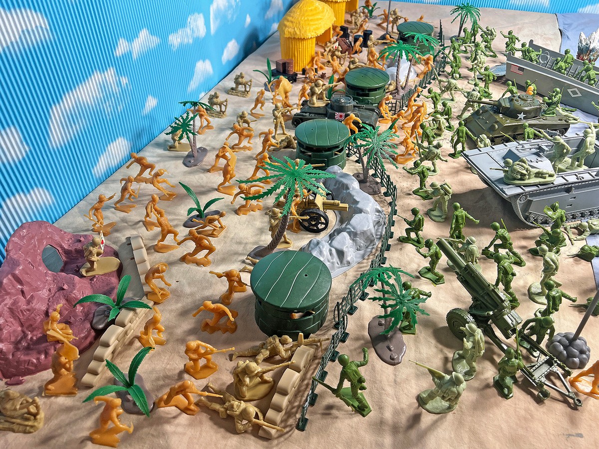 WWII Pacific Campaign Playset - 54mm Plastic Toy Soldiers - 289