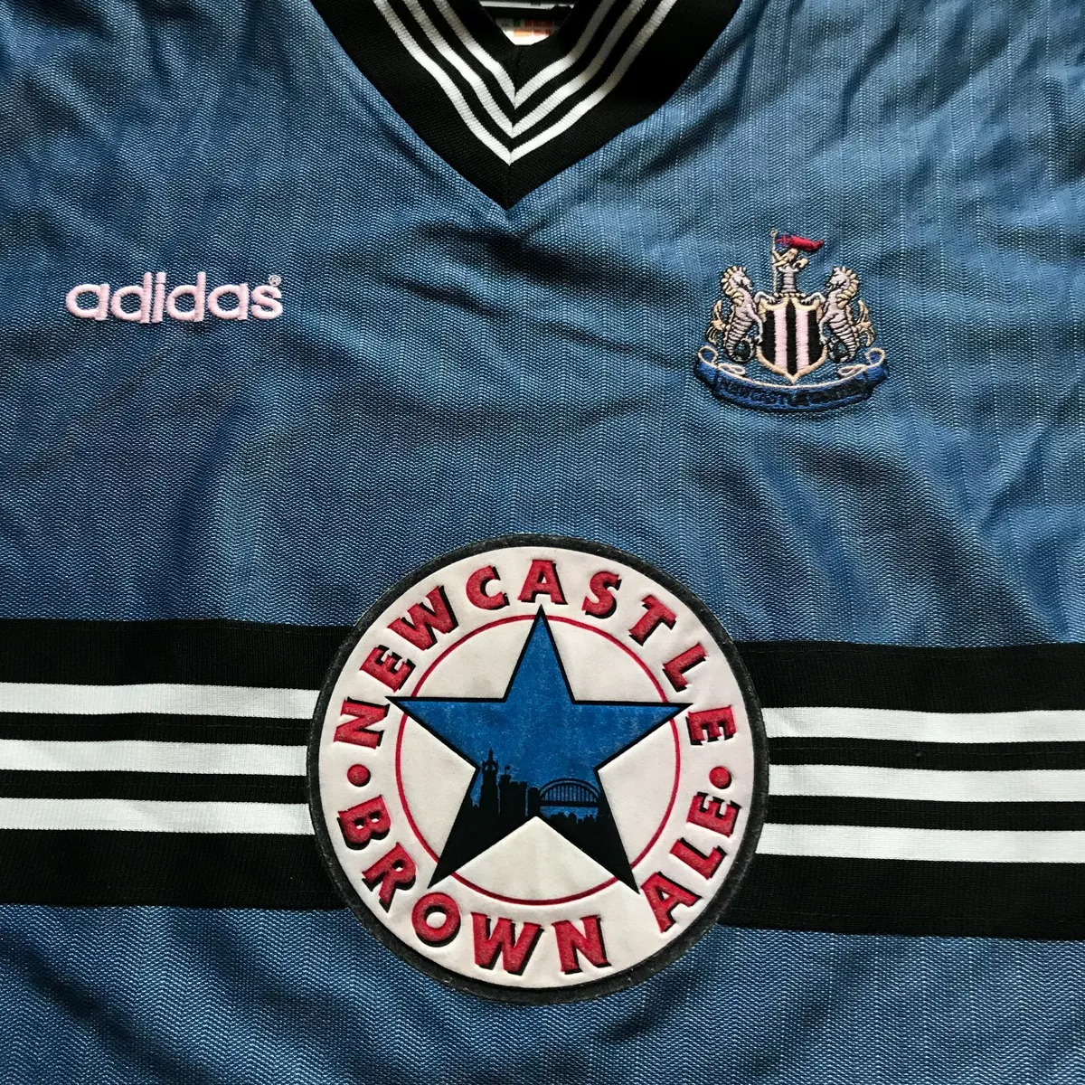 Newcastle United 1996 Away Retro Football Shirt