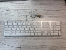 Apple A1243 USB Wired Aluminum Keyboard  Numeric Keypad MB110LL/A Slim Aluminum