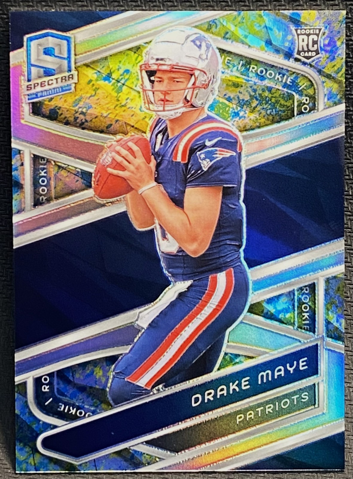 2024 Panini Spectra Neon Splatter #113 Drake Maye /8 Rookie RC SP