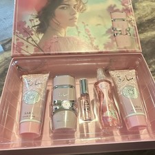 SARA Women s Pink Floral Toiletries Set Eau de Parfum Body Mist Lotion
