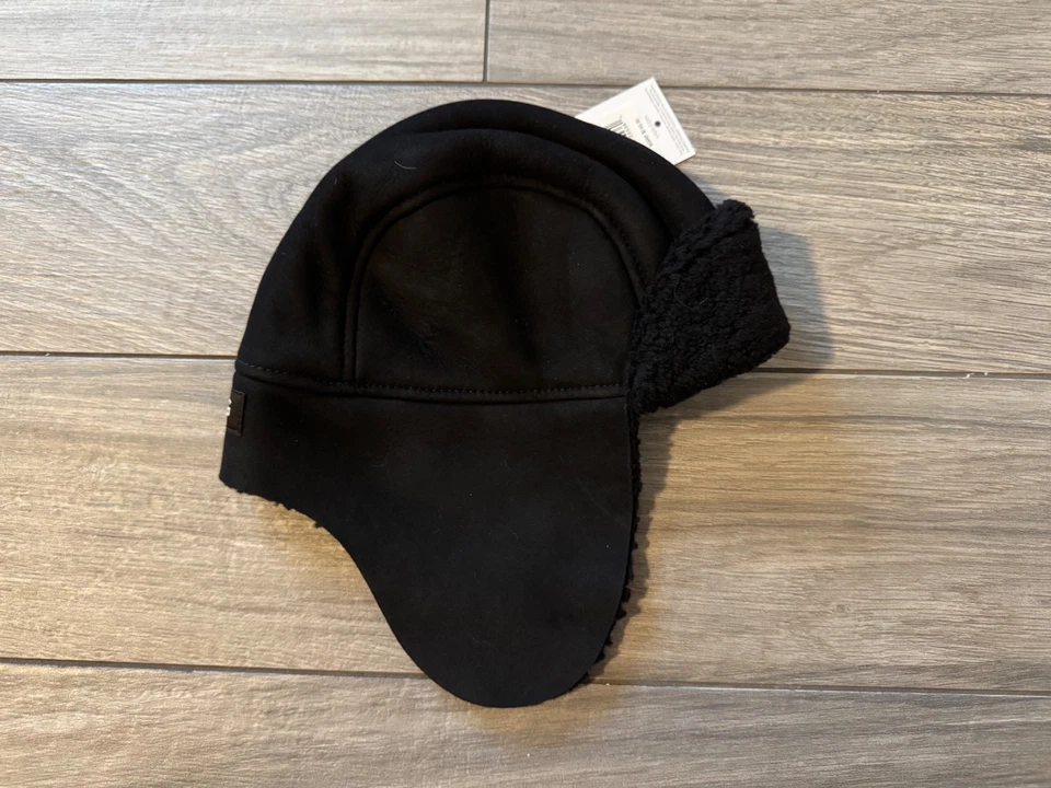 UGG KIDS СТРИЖЕННЫЙ МЕХ ТРАППЕР ШЛЯПА, ЧЕРНЫЙ КУДРЯВЫЙ, НОВЫЙ С ЯРЛЫКАМИ $145, 2-4 ГОДА, 4-6 ЛЕТ - Изображение 2 из 4