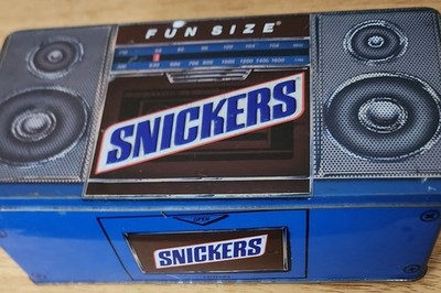 Vintage 1989 SNICKERS Candy Snack Bars Collectible Radio Boom Box Tin Container