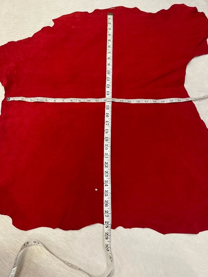 Gamuza de piel de cordero roja Avetco 5-6 pies cuadrados grado medio prenda suave calidad piel de cordero Foto 3 de 4