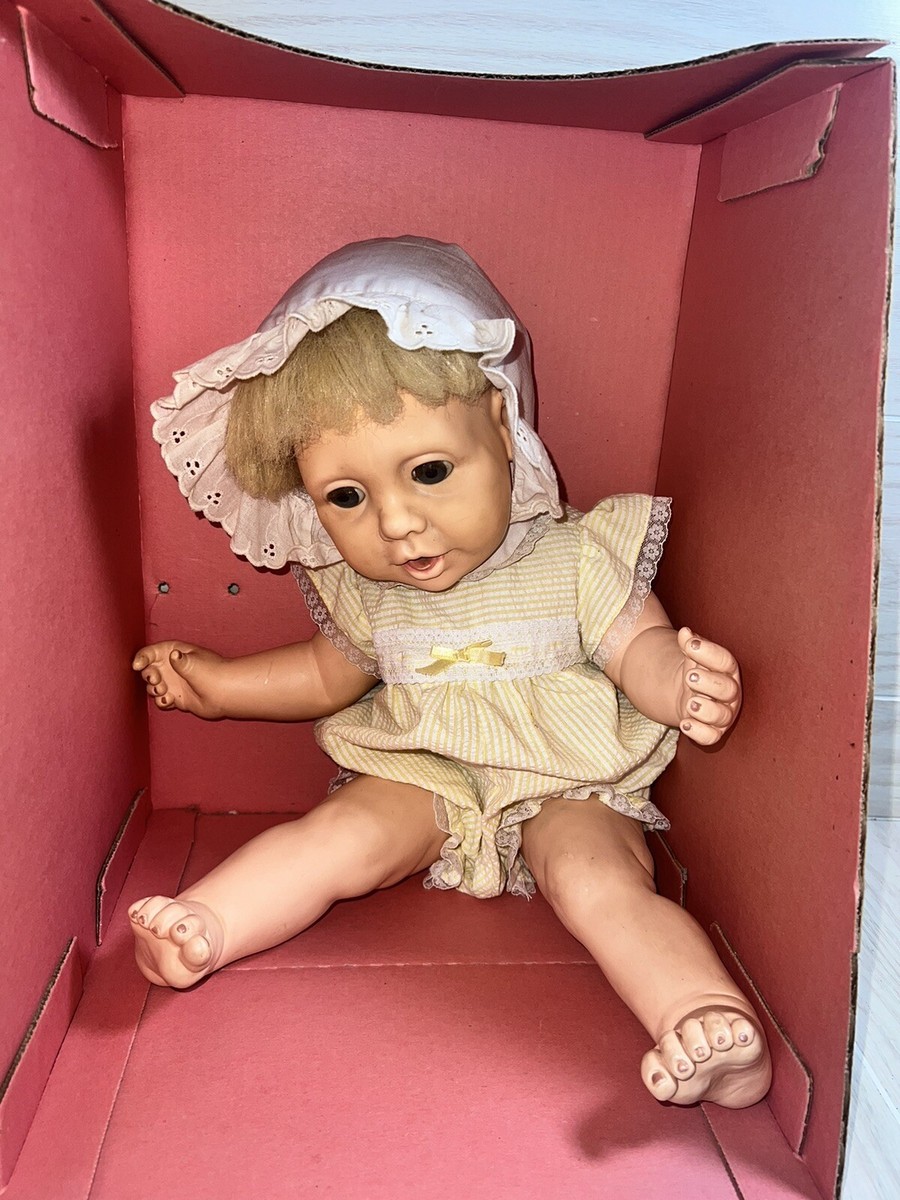 judith doll 美品 s-l1200.jpg