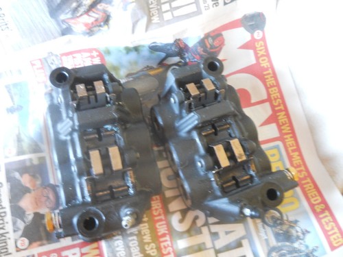 ONE PAIR YAMAHA R1 OEM FRONT SIX PISTON CALIPERS 2007/2008 - Picture 2 of 7