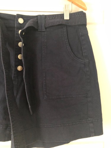 Witchery Belted Ladies Denim Shorts - Size 12 - 5+ items free AU post - Picture 9 of 15