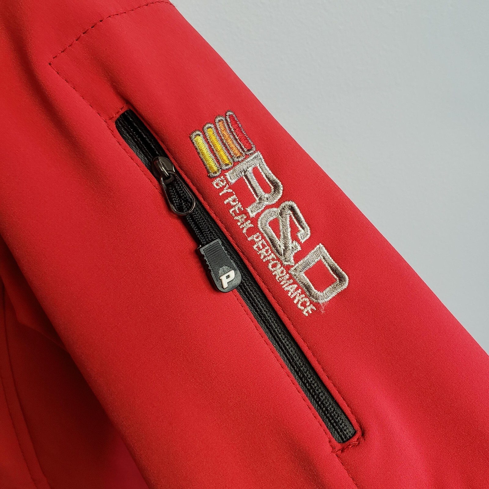 Peak Performance Jacket Womens Large Red Soft Shell R&D Windstopper