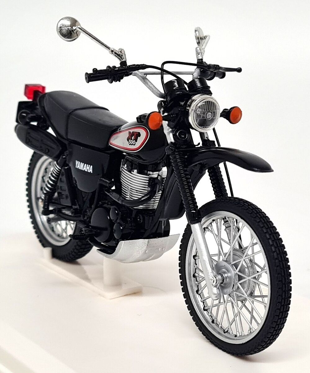 Norev 1/18 Yamaha XT500 Black / Silver 1988 Diecast Model Norev 1/18 Yamaha XT500 Black / Silver 1988 Diecast Model