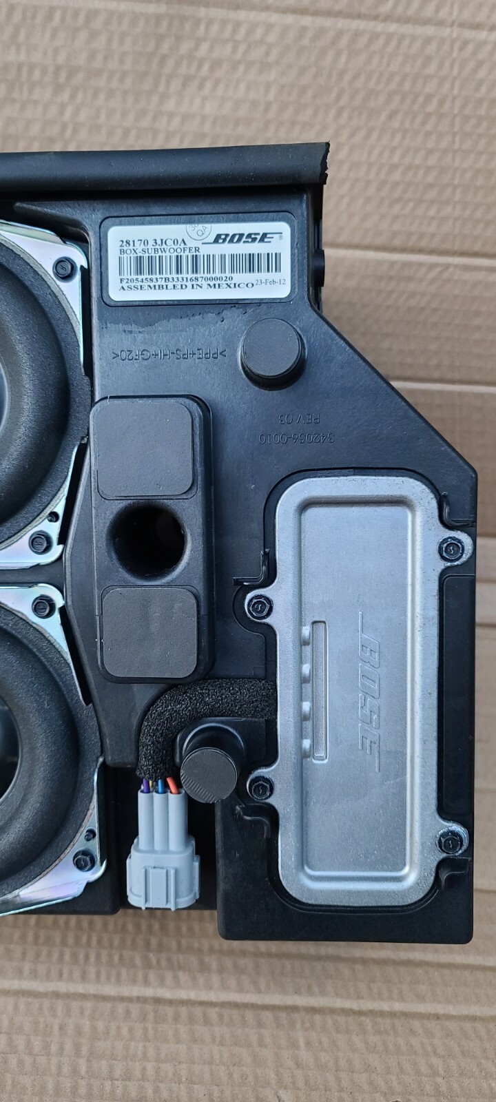 2013 - 2015 Infiniti Jx35 Qx60 Bose Subwoofer Speaker Box 28170