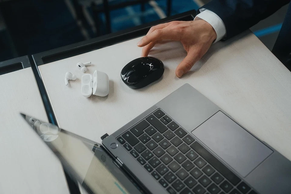 Verbatim GO NANO Wireless Mouse – Optical Wireless Mouse for PC and Mac with 2.4 - Image 4 of 4