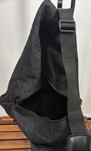 Gaiam Yoga Knapsack Single Strap Backpack Tote Bag Black Pockets Crossbody T95 - Picture 4 of 13