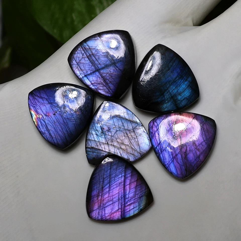 Violet Storm~ 6 Pcs Natural Labradorite 18MM Trillion Cabochon AAA+ Gemstones - Image 2 of 4