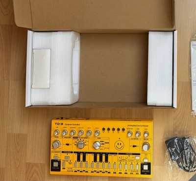 Behringer TD-3-AM (Behringer TD-3-AM Analog Bass Line Synthesizer)