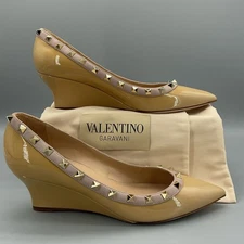 NEW Valentino Women’s Patent Leather Rockstud Wedge Pumps Beige Size 9