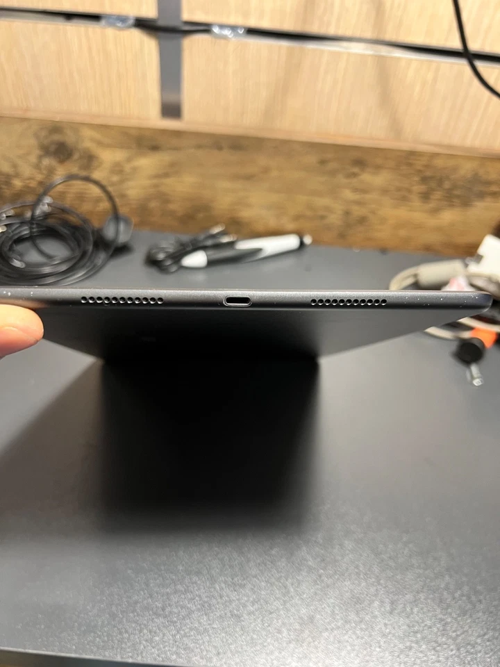 Apple iPad Air (3rd generation) · 256GB · Cellular, foto 4 di 4