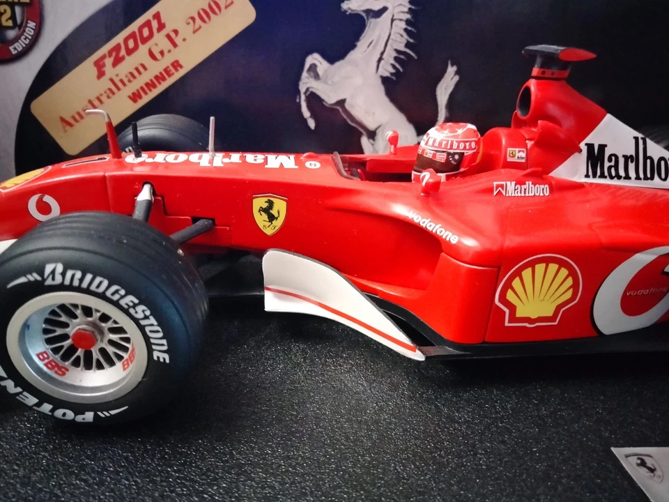 FERRARI F2002 Schumacher #1 Premiere World Champion 54643 Hot Wheels 1:18 - Immagine 3 di 4
