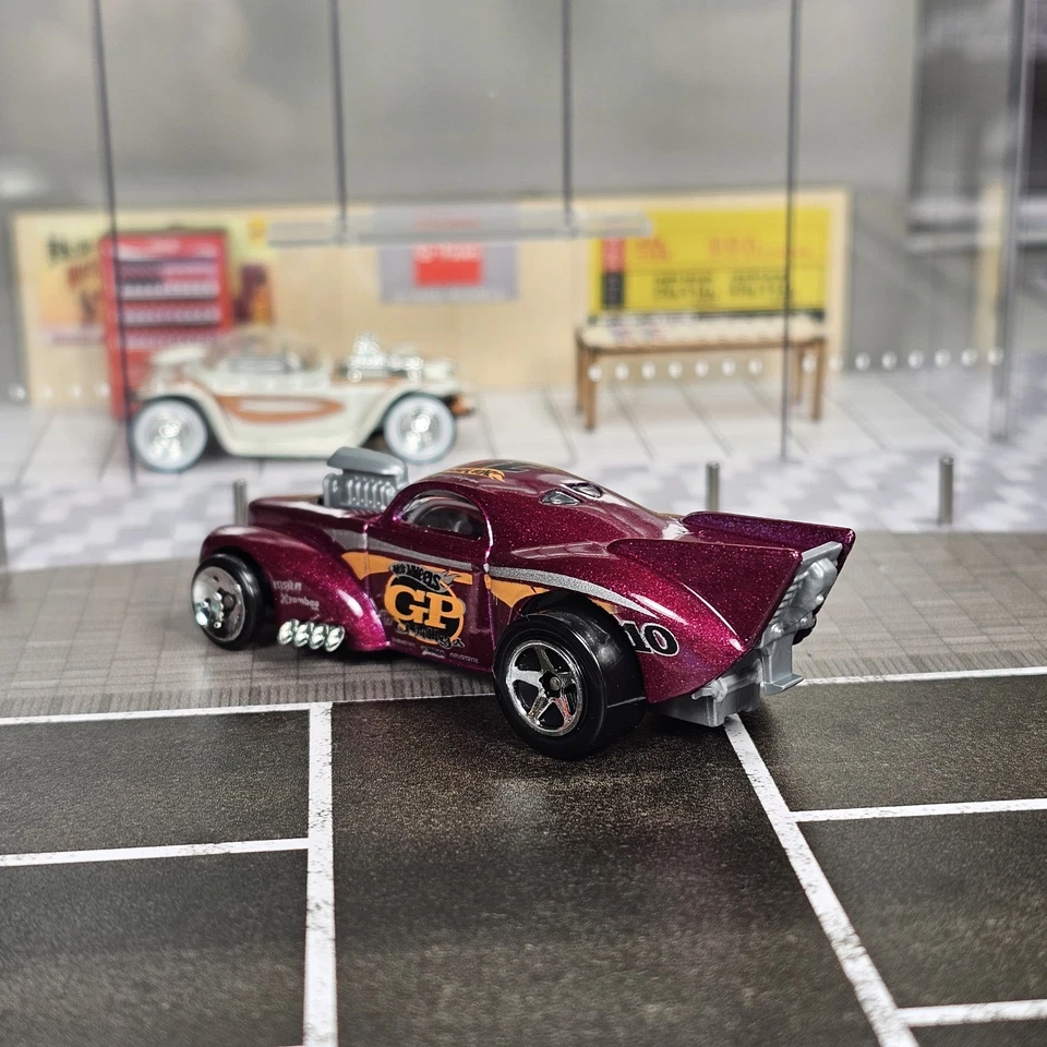 2005 Hot Wheels #50 First Editions-Torpedoes 10/10 WILLYS COUPE Maroon w/5-5Dots - Image 4 of 4