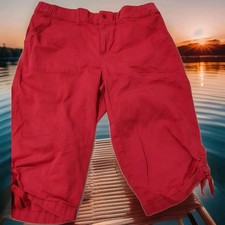 Lee relaxed fit size medium 16 M Pink Capri with drawstring