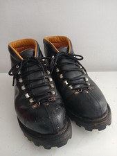 VINTAGE RAICHLE ? walking Hiking Boots Size 10 Leather Heavy Duty 