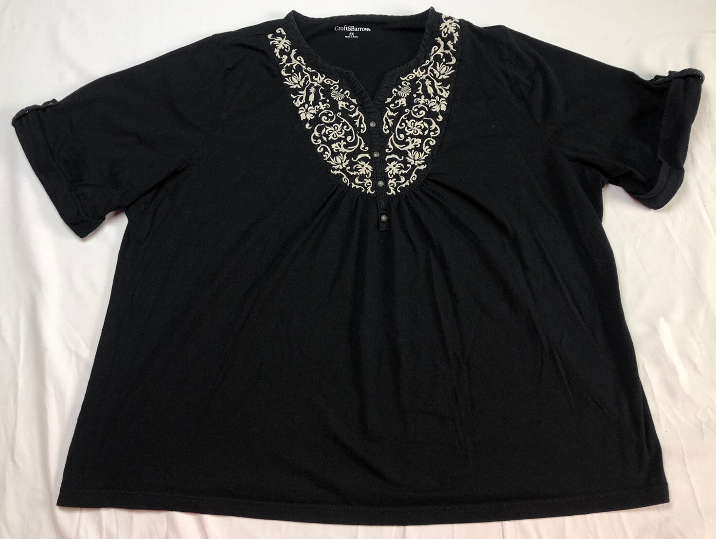 Croft & Barrow Womens XL Black White Floral Embroidered Button-Up Shirt