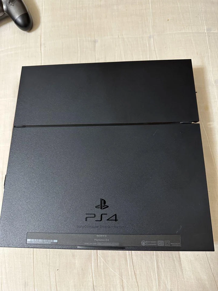 Sony PS4 METAL GEAR SOLID V PHANTOM PAIN EDITION Console Tested Work - Image 2 of 4