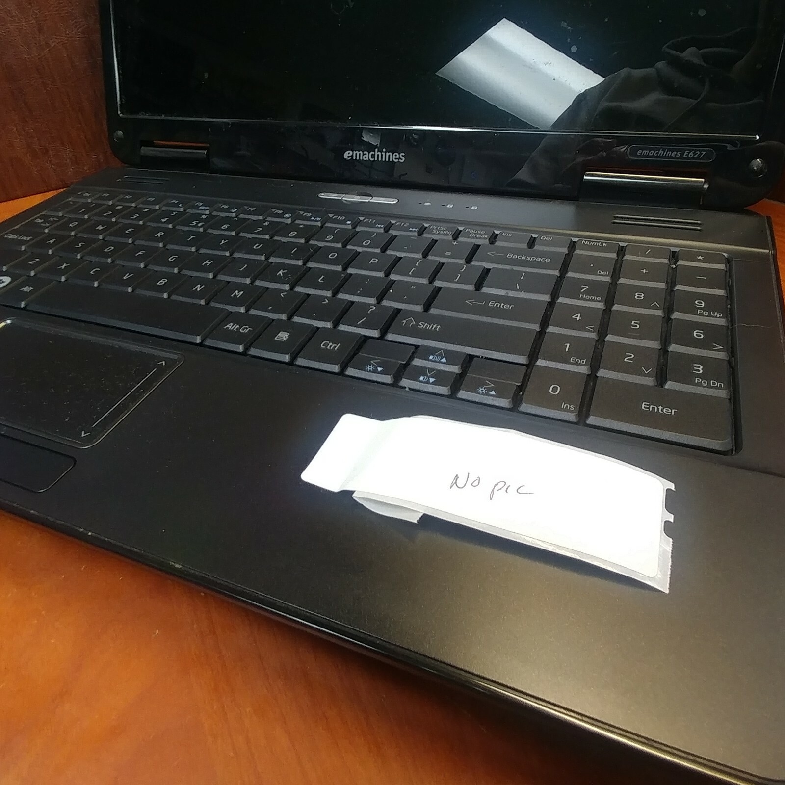 EMachines E627-5279 - parts only - powers on no screen !! | eBay