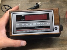 GE General Electric 7-4601A AM/FM Alarm Clock Radio Woodgrain Tested Working