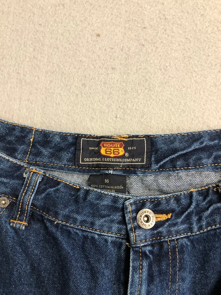 Route 66 Women's 16 Bottoms Blue Short Denim Shorts - Image 2 of 4