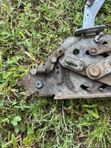 MR. GASKET VERTI-GATE SHIFTER Four Speed With Green Skull Head - Picture 8 of 18