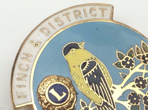 Finch Ontario Vintage Lions Club District Canada Pin B952 - Picture 3 of 9
