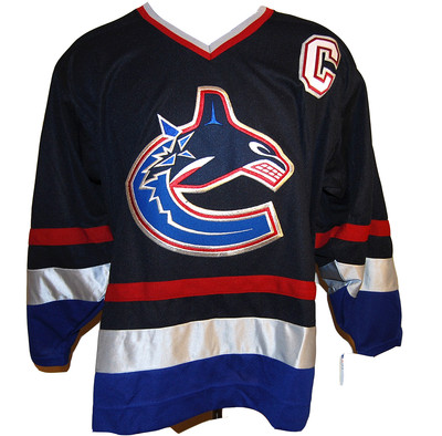 Vancouver Canucks #19 CCM NHL Hockey Throw Back Captain ...