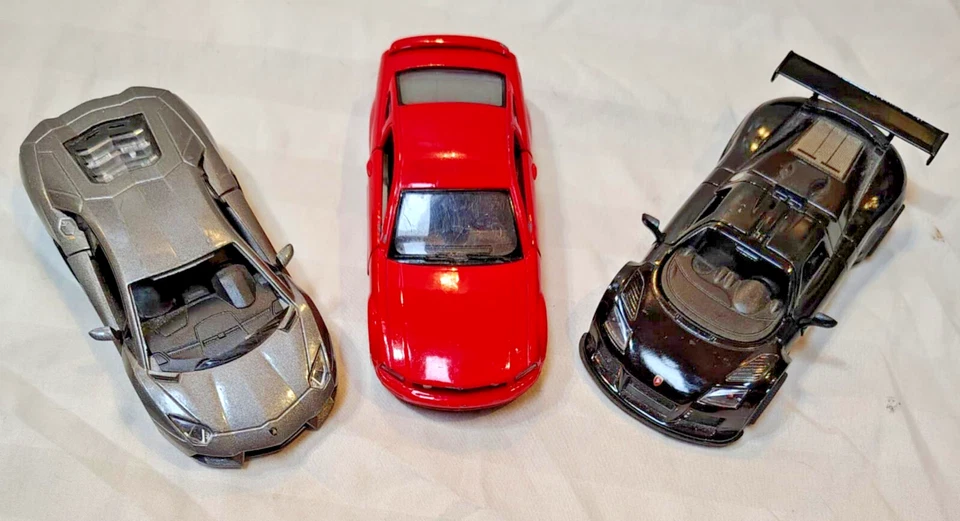 Kinsmart Gumpert Apollo、兰博基尼 Aventador、野马 批量 3 辆压铸汽车 — 第 4/4 张图片