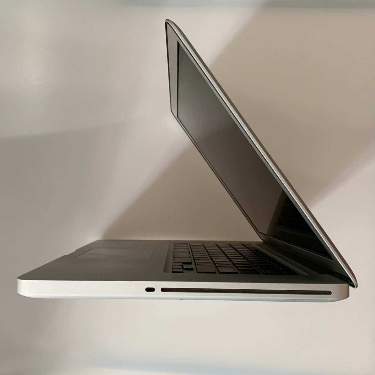 MacBook Pro ■15.4インチ■ MacBook Pro 15.4