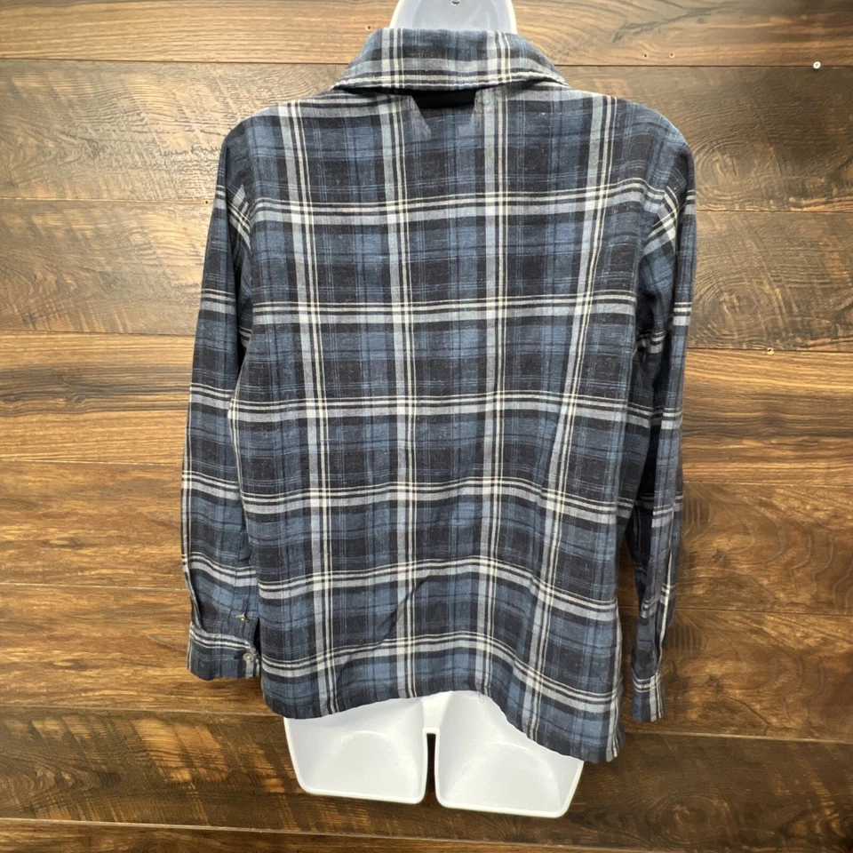 Camisa Recortada Pendleton Azul Marino y Gris A Cuadros Ventana Mediana Aberturas Laterales Foto 4 de 4