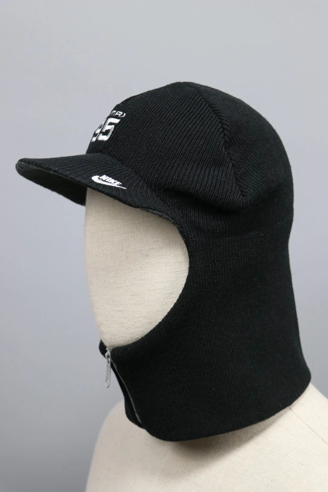 NIKE Air Max 95 Vintage Balaclava Hat Black Acrylic ADULT One Size
Opens in a new window or tab