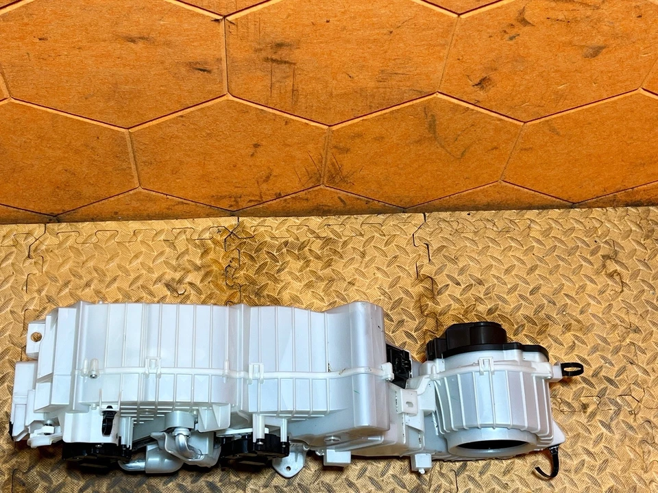 16-23 MAZDA CX-9 CX9 CLIMATIZADOR TRASERO CLIMATIZADOR CLIMATIZADOR SOPLADOR CARCASA MONTAJE CAJA OEM Foto 2 de 2