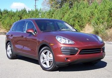 2012 Porsche Cayenne S 4.8L NON TURBO V8 AWD SPORT PANO NAVI AWD SHARP WAGON